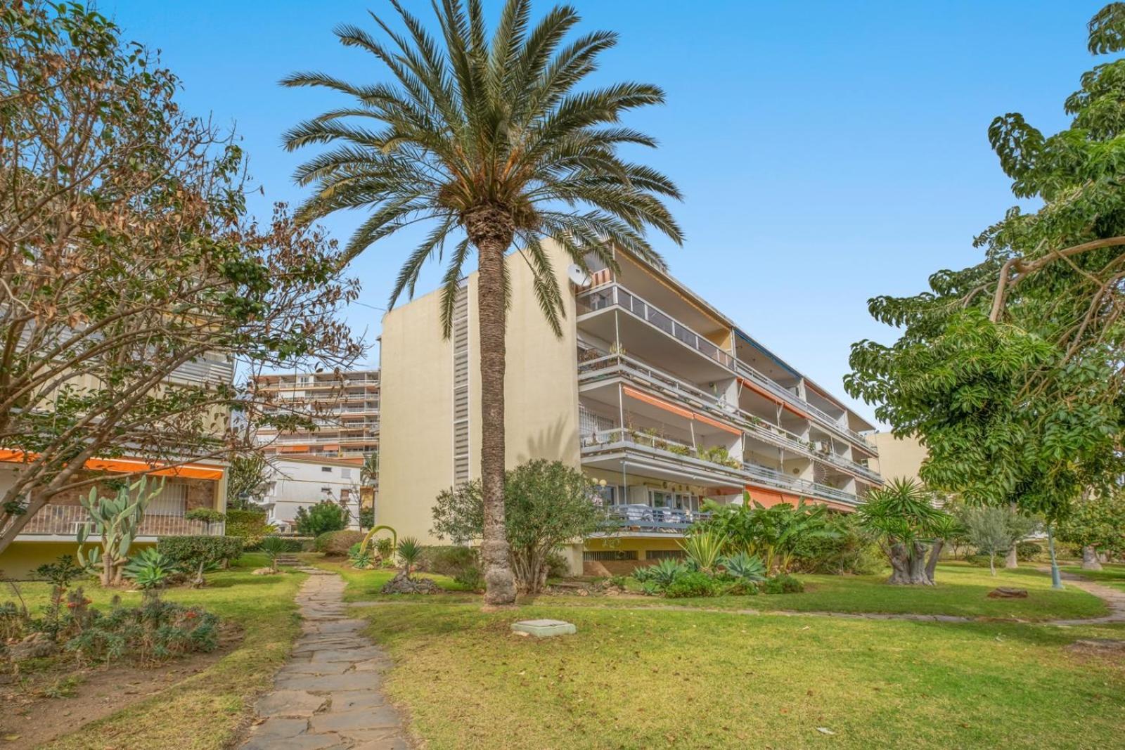 Piso Con 2 Habitaciones, 2 Terrazas Y Piscina 토레몰리노스 외부 사진