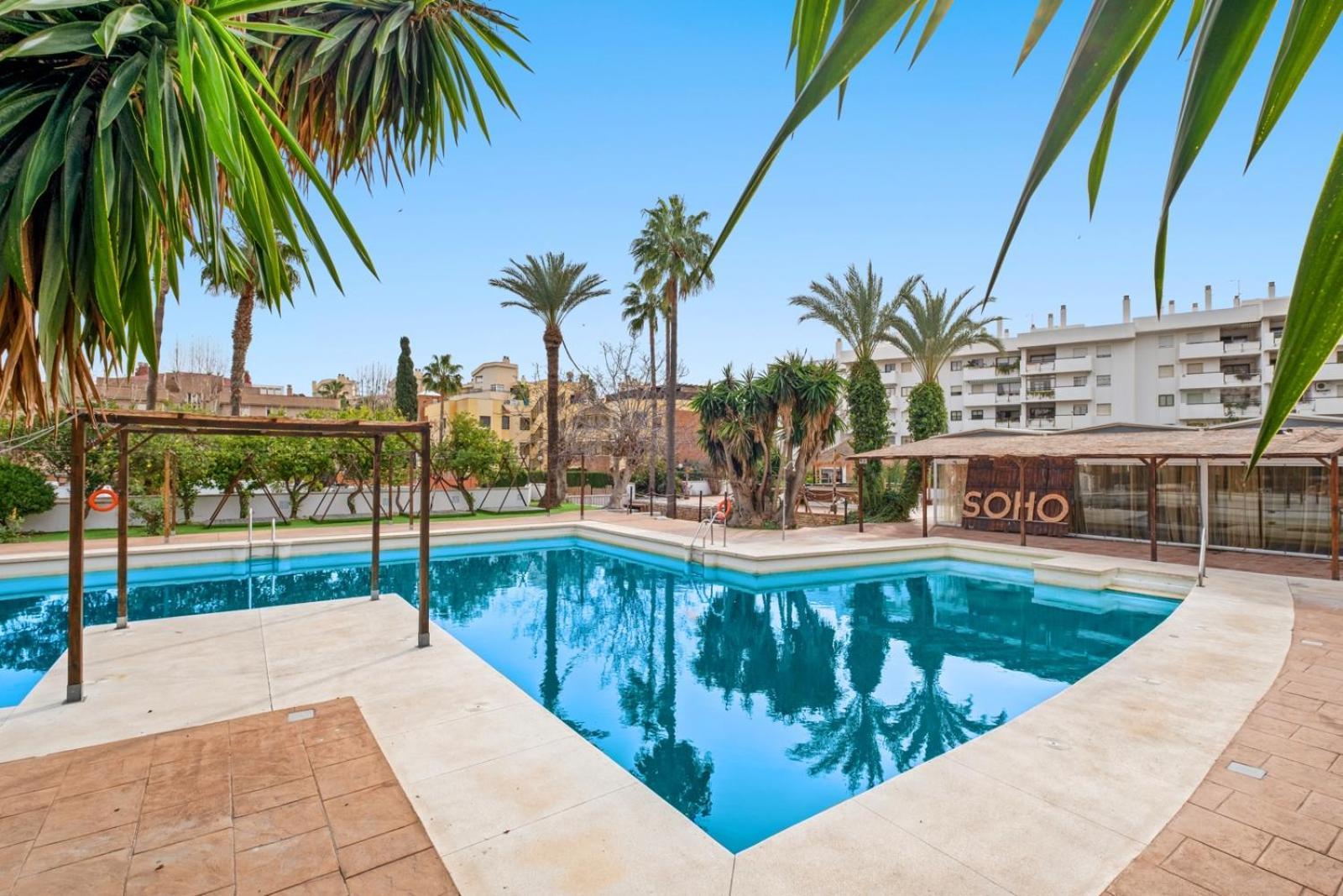 Piso Con 2 Habitaciones, 2 Terrazas Y Piscina 토레몰리노스 외부 사진