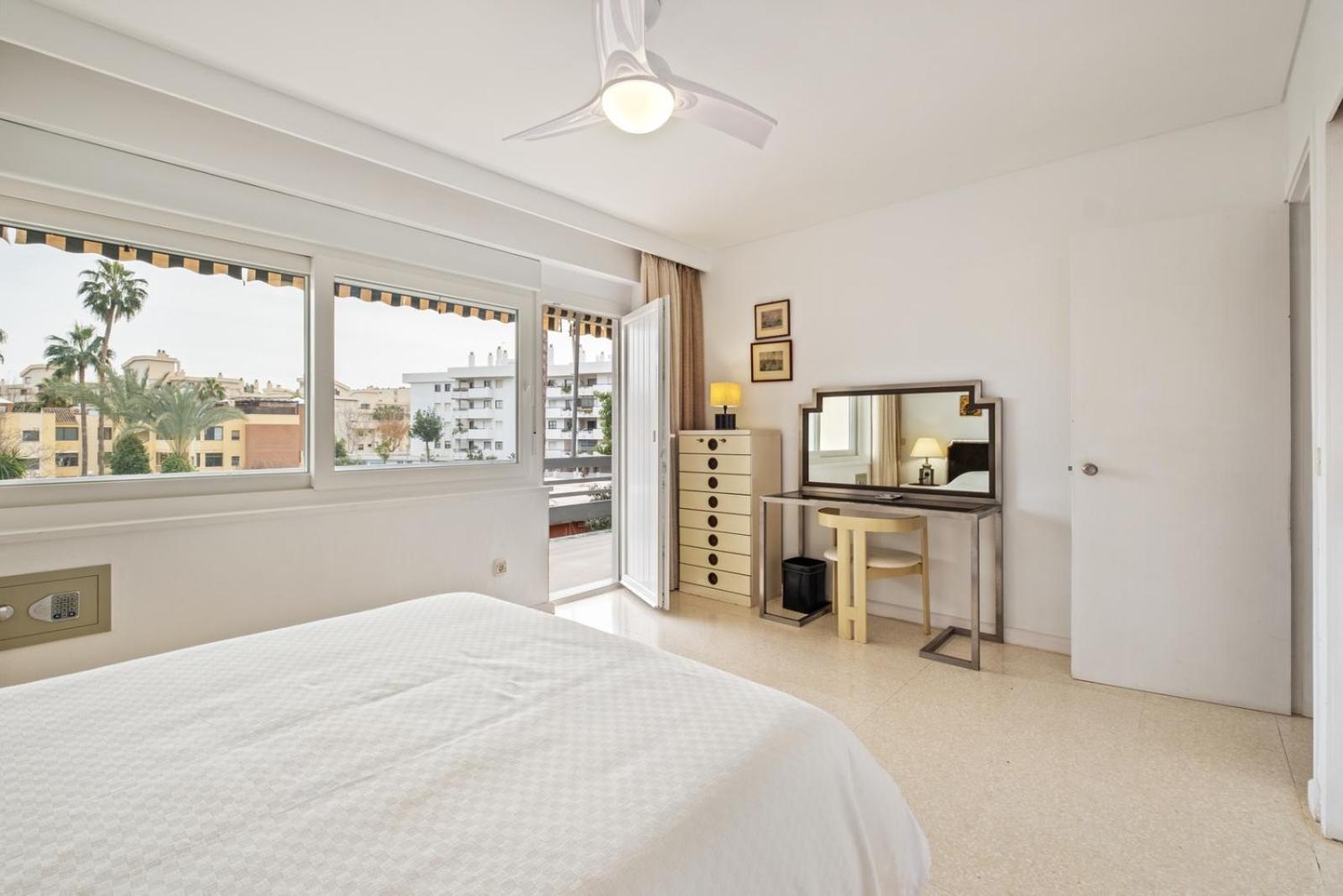 Piso Con 2 Habitaciones, 2 Terrazas Y Piscina 토레몰리노스 외부 사진