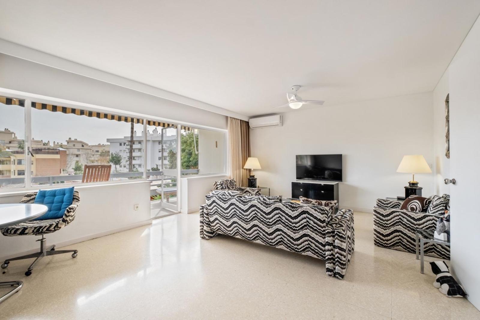Piso Con 2 Habitaciones, 2 Terrazas Y Piscina 토레몰리노스 외부 사진